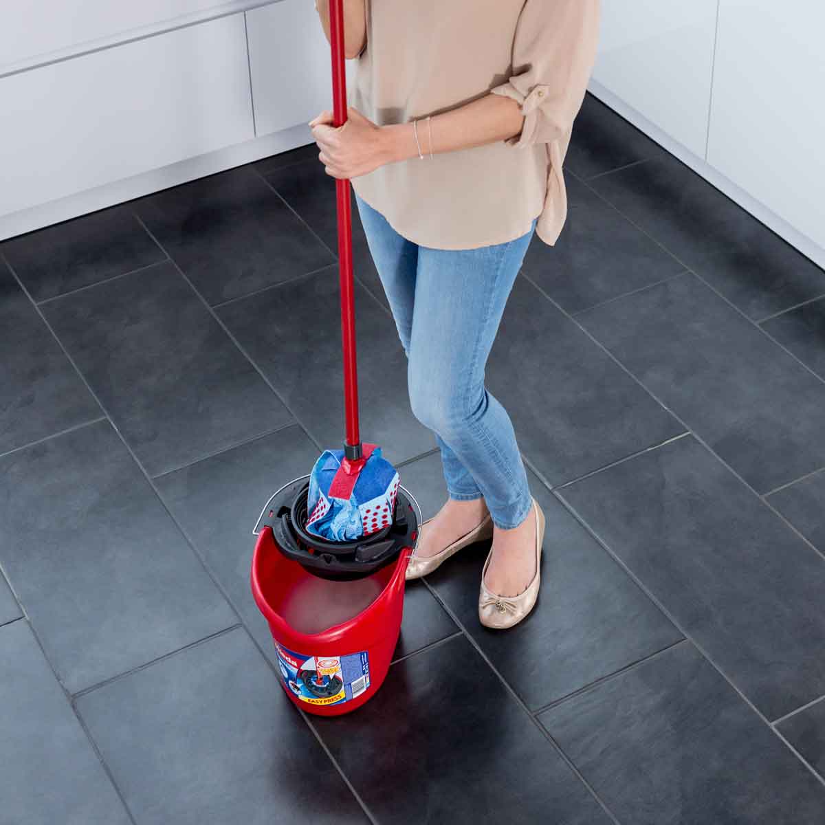 Vileda SuperMocio Torsion Floor Mop Bucket and Wringer