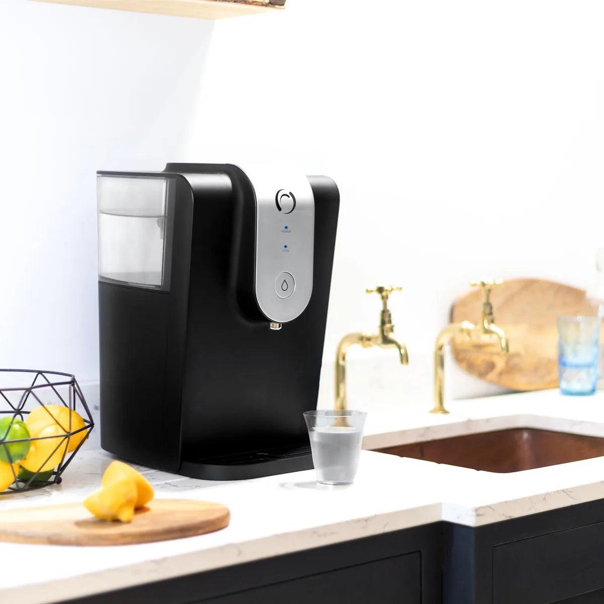 Aqua Optima Lumi Filtered Water Chiller with 1 x 30 day Evolve Water Filter