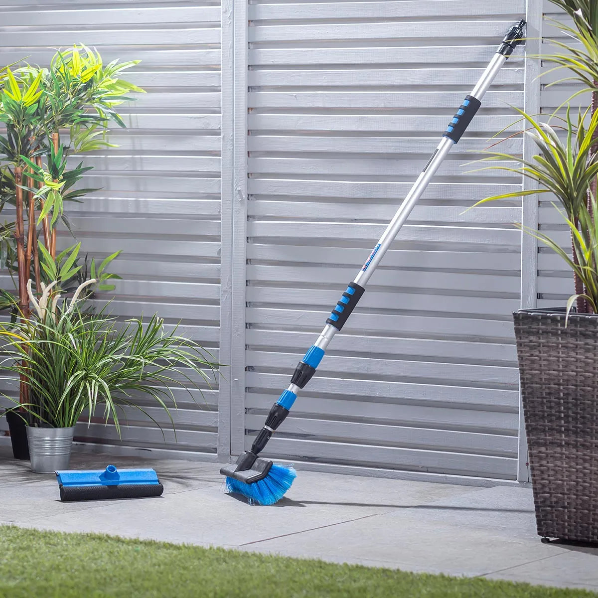 Draper 3m Telescopic Washing Brush
