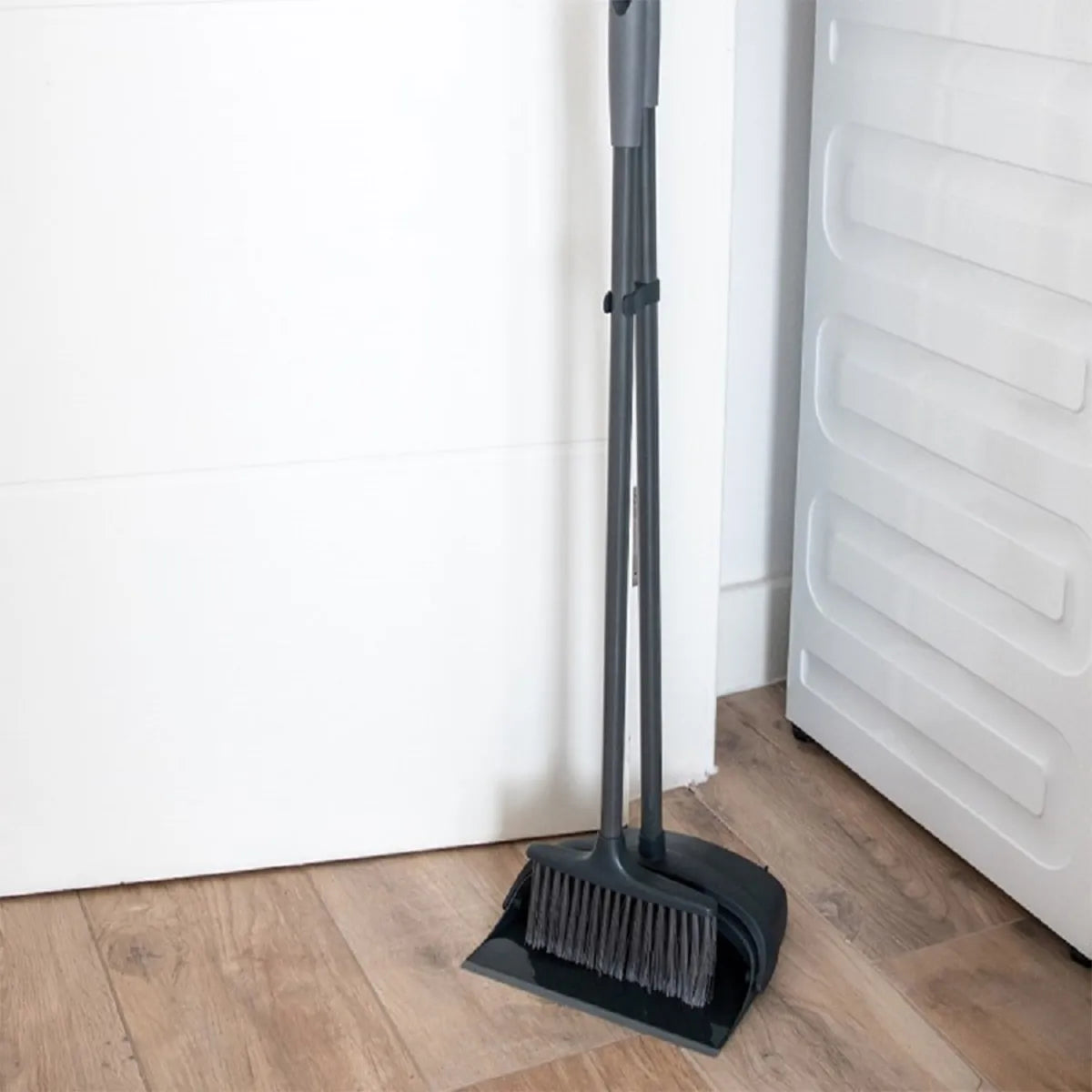 Addis Long-Handled Dustpan and Brush